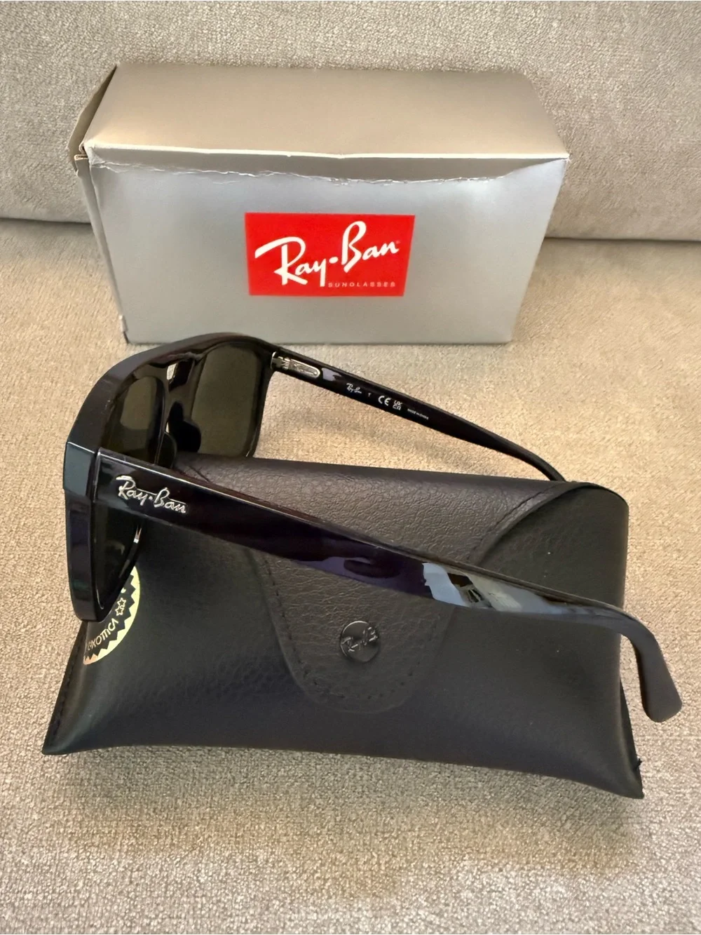 Ray-ban Unisex B2213 sunglasses with case & box